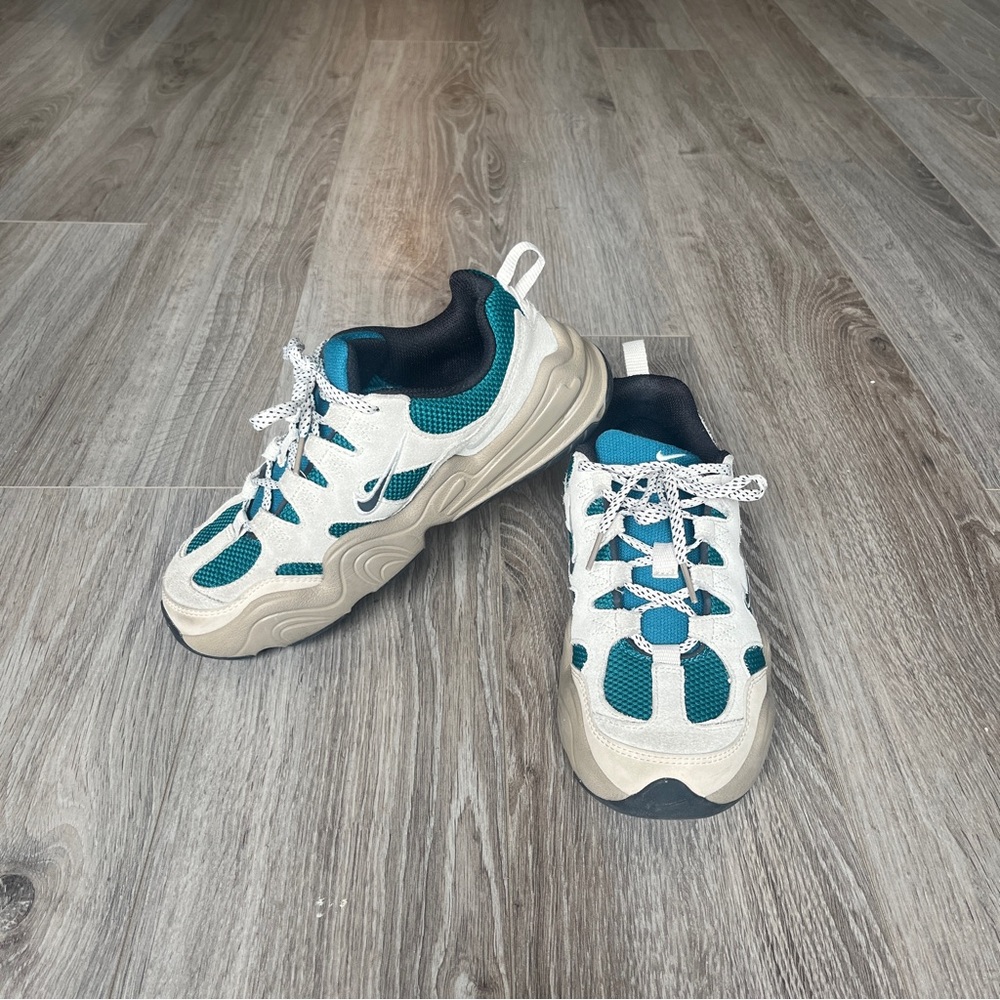Nike Tech Hera Shoes